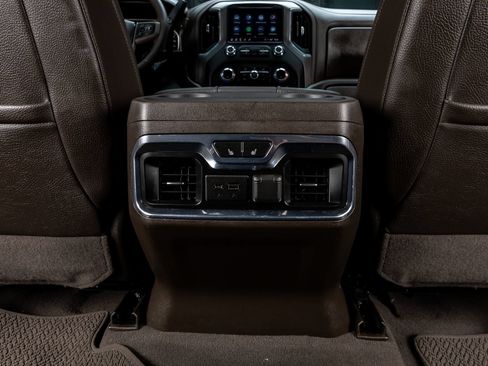 Used 2021 GMC Sierra 2500 Denali w/ Denali Ultimate Package AWD/4WD image 33
