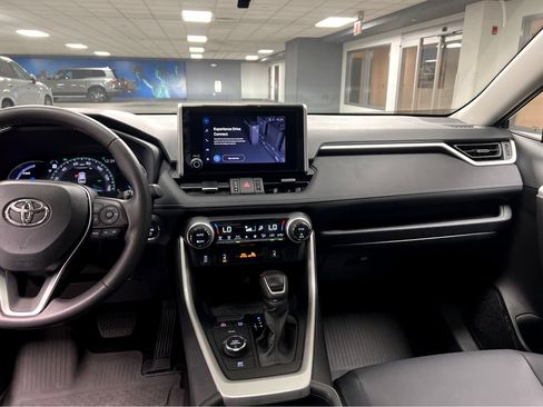 Used 2025 Toyota RAV4 XLE Premium w/ Weather Package AWD/4WD image 35