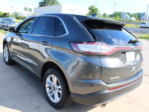 Used 2017 Ford Edge Titanium w/ Technology Package AWD/4WD image 6