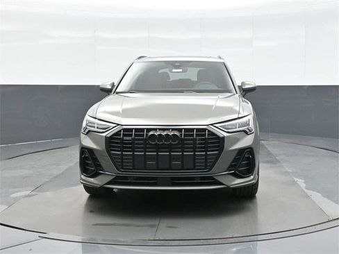 New 2025 Audi Q3 2.0T Premium image 2