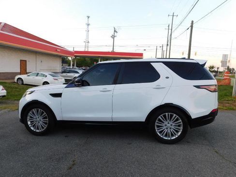Used 2018 Land Rover Discovery HSE Luxury image 12