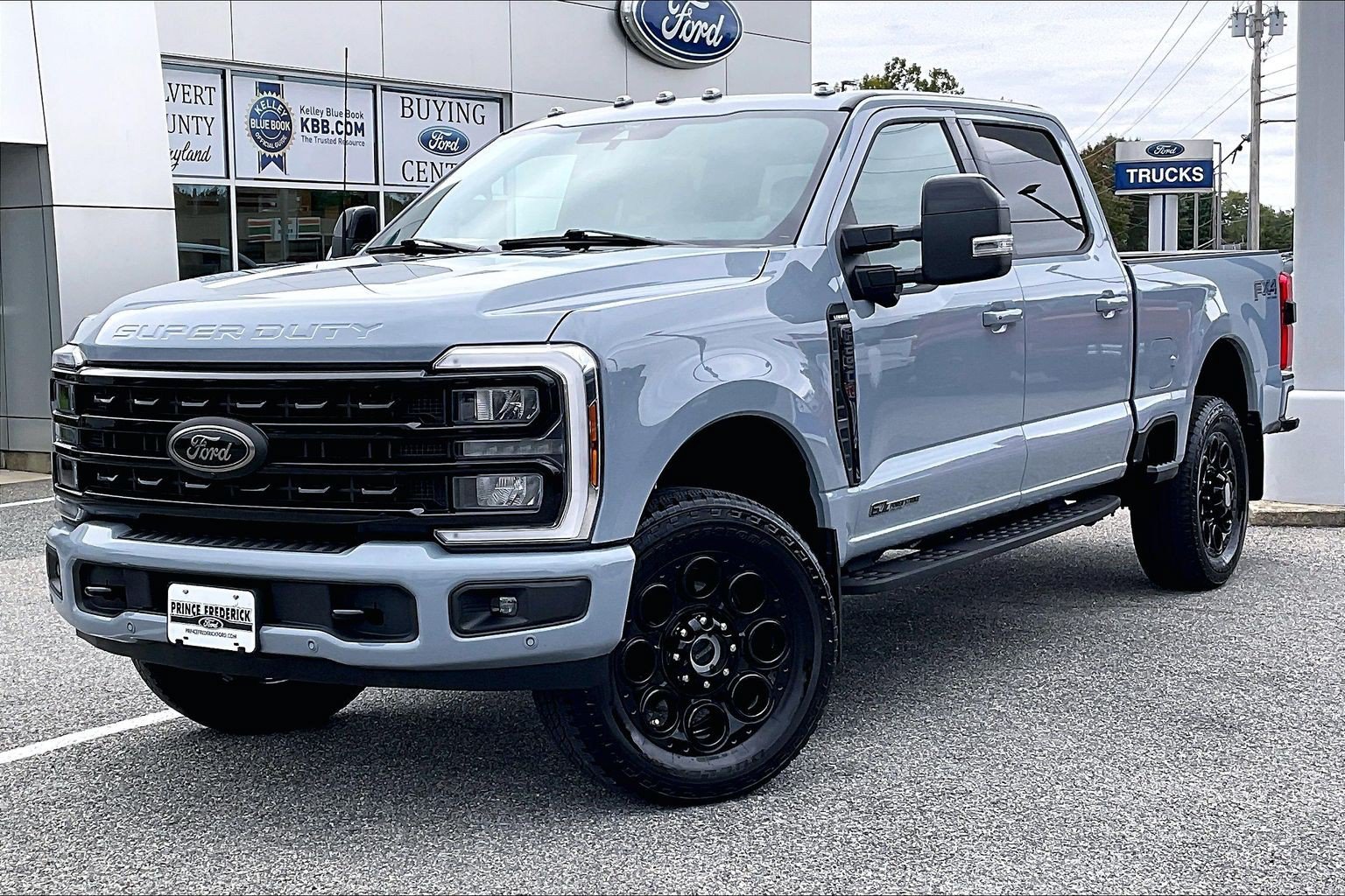 Certified 2024 Ford F250 Lariat w/ Lariat Ultimate Package AWD/4WD image 3