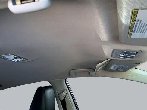 Used 2014 Toyota Corolla S FWD image 14