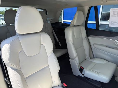 Used 2024 Volvo XC90 B6 Ultimate w/ Protection Package Premier AWD/4WD image 24