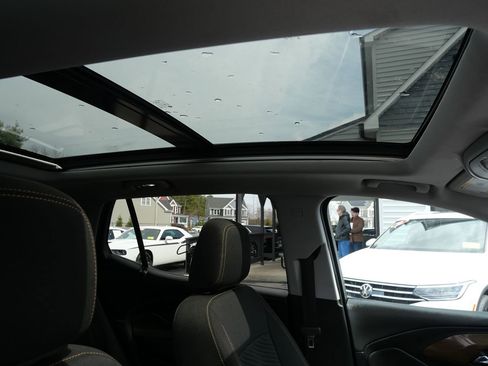 Used 2020 GMC Terrain SLE w/ Driver Convenience Package image 31