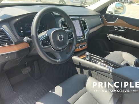 Certified 2025 Volvo XC90 B5 Plus w/ Protection Package Premier image 27