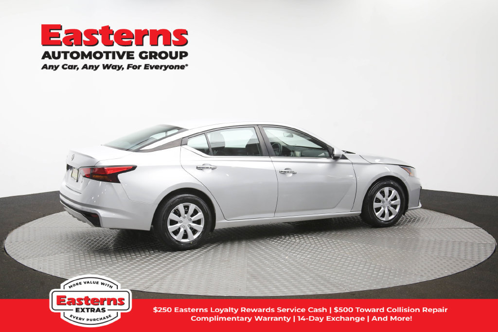 Used 2023 Nissan Altima 2.5 S FWD image 42