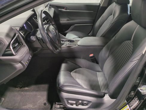 Used 2023 Toyota Camry SE image 17