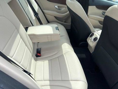Used 2019 Mercedes-Benz C 300 4MATIC Sedan image 13