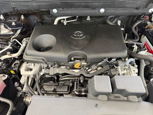Certified 2023 Toyota RAV4 XLE FWD image 35