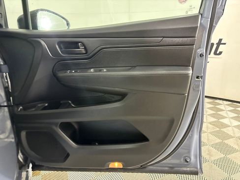 Used 2025 Honda Odyssey Sport-L image 25
