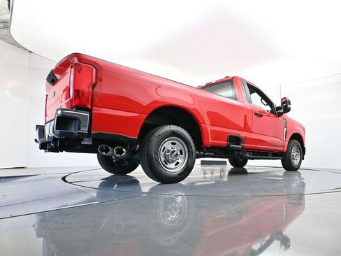 New 2026 Ford F250 XL w/ XL Chrome Package RWD image 31
