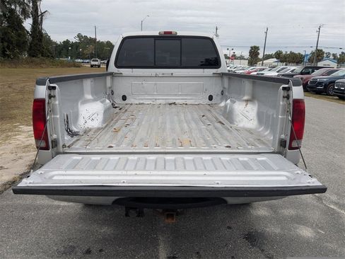 Used 2004 Ford F350 XL image 12