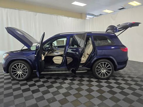New 2026 Mercedes-Benz GLS 450 4MATIC image 11