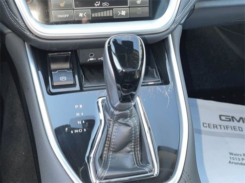 Used 2023 Subaru Outback Limited image 16