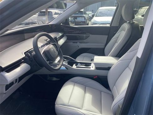 New 2026 Lincoln Nautilus Premier image 9