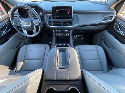 Used 2023 GMC Yukon SLT w/ SLT Luxury Package RWD image 10
