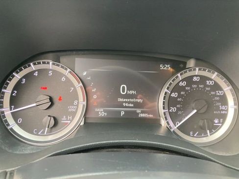 Used 2023 Toyota Highlander XLE image 31