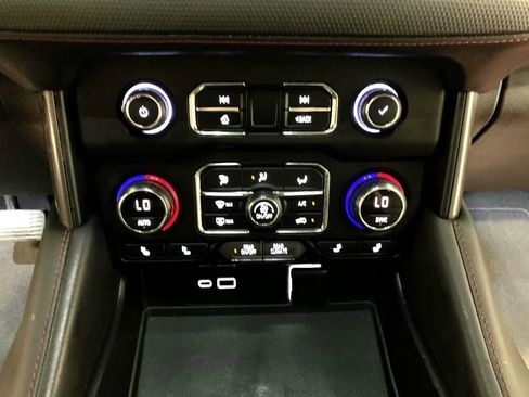 Used 2022 Chevrolet Tahoe RST w/ Luxury Package image 34