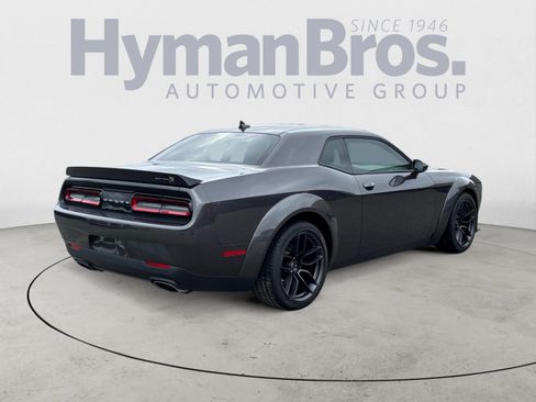 Used 2021 Dodge Challenger R/T Scat Pack RWD image 3