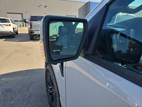 Used 2025 Ford F150 Lariat image 6