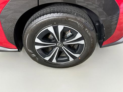 Used 2023 Toyota bZ4X XLE w/ Weather Package image 11