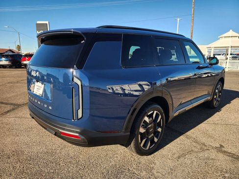 Used 2027 Kia Telluride S w/ Towing Package FWD image 5