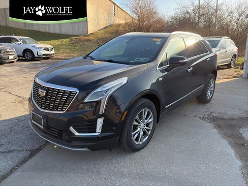 Used 2021 Cadillac XT5 Premium Luxury image 1