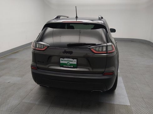 Used 2019 Jeep Cherokee Latitude Plus AWD/4WD image 7