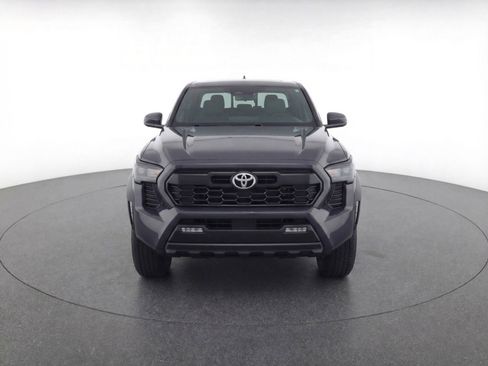 Used 2025 Toyota Tacoma TRD Off-Road image 2