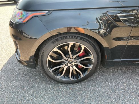 Used 2019 Land Rover Range Rover Sport Supercharged AWD/4WD image 9