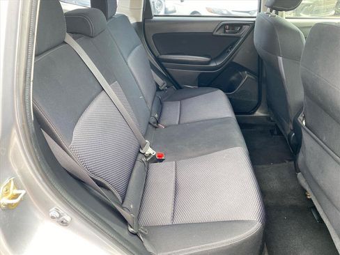 Used 2016 Subaru Forester 2.5i AWD/4WD image 22