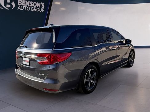 Used 2018 Honda Odyssey Touring image 5