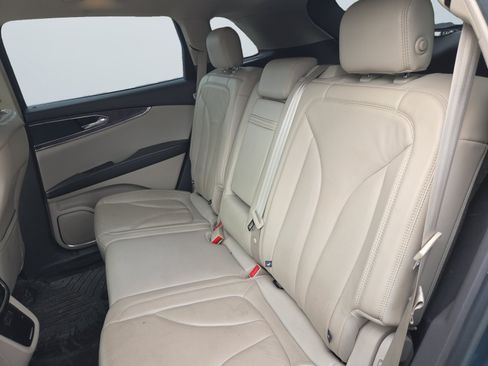Used 2016 Lincoln MKX Reserve w/ Driver Assistance Package FWD image 14