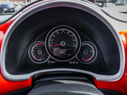 Used 2019 Volkswagen Beetle 2.0T S FWD image 26
