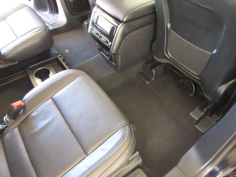 Used 2024 Lincoln Aviator Reserve AWD/4WD image 22