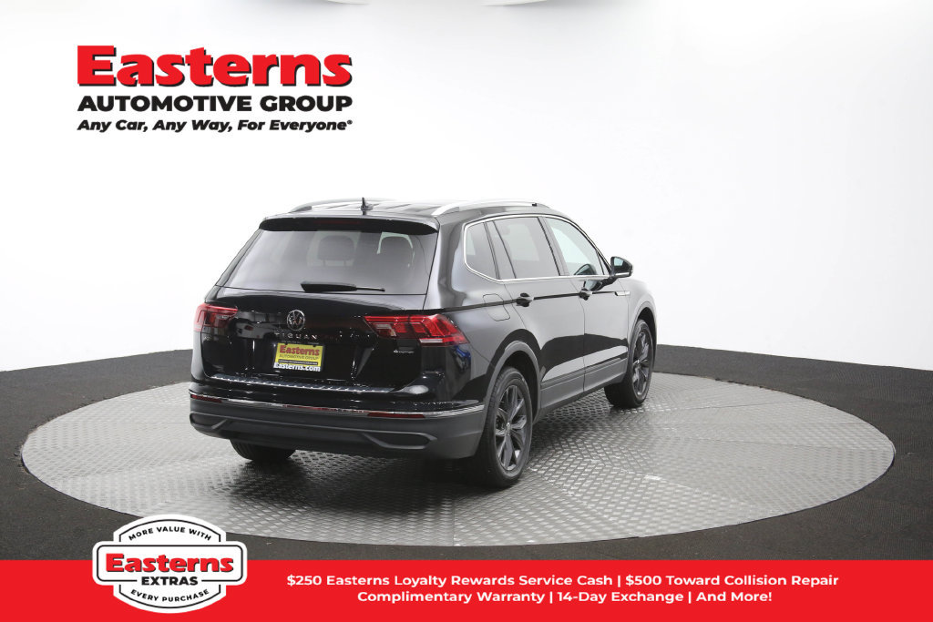 Used 2023 Volkswagen Tiguan SE AWD/4WD image 41