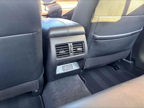 Used 2023 Nissan Altima 2.5 SL FWD image 38