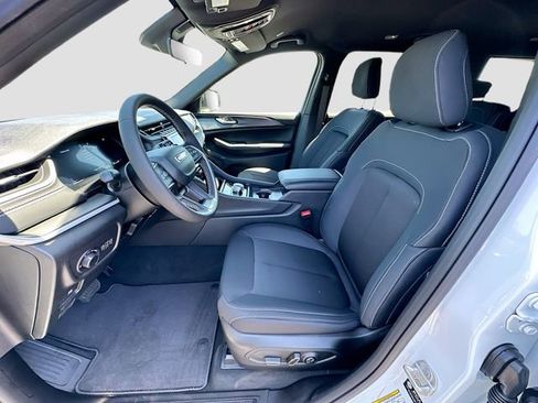 New 2026 Jeep Grand Cherokee L Laredo AWD/4WD image 14