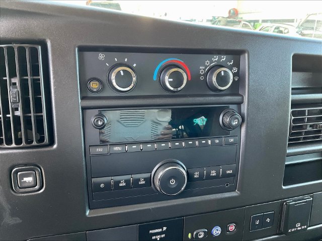 Certified 2020 Chevrolet Express 3500 LT w/ LT Preferred Equipment Group RWD image 17