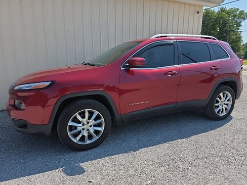 Used 2014 Jeep Cherokee Limited w/ Technology Group AWD/4WD image 13