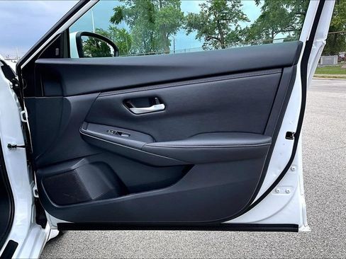 Used 2025 Nissan Sentra SV w/ All-Weather Package FWD image 22