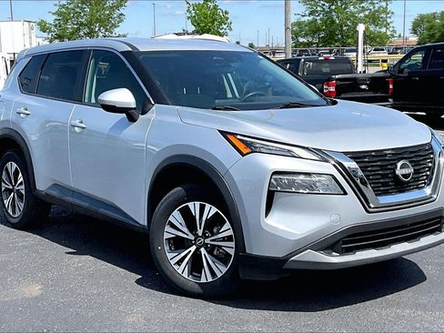 Used 2022 Nissan Rogue SV AWD/4WD image 37