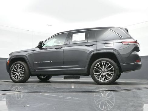 Used 2026 Jeep Grand Cherokee Summit AWD/4WD image 38