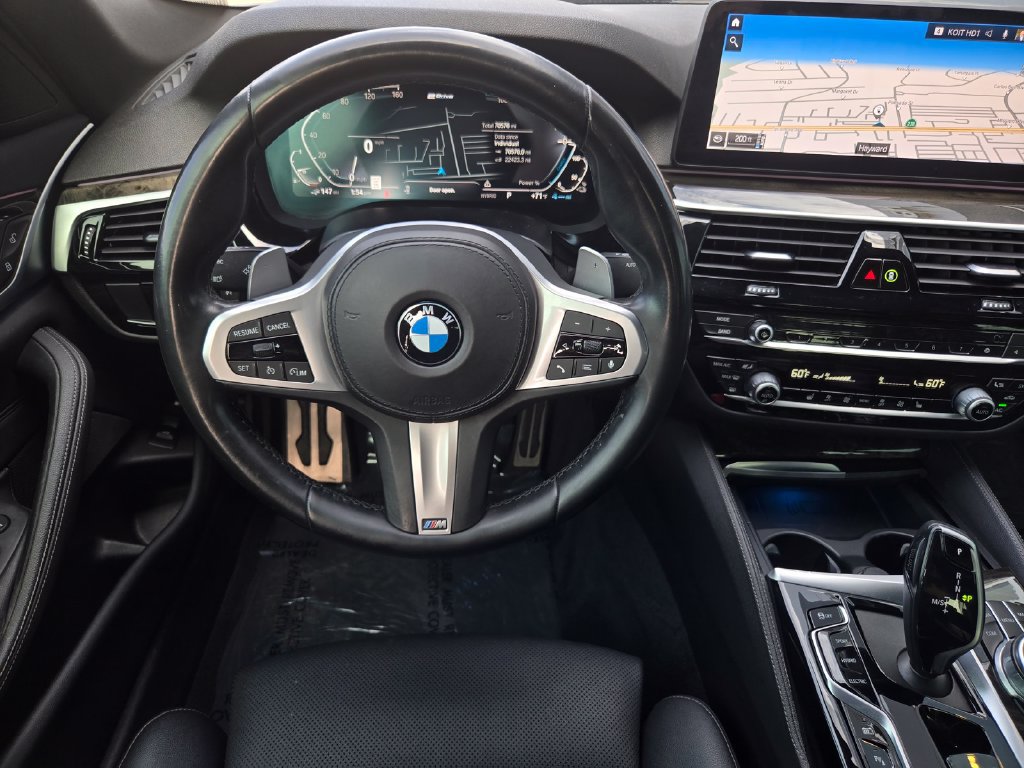 Used 2021 BMW 530e w/ M Sport Package RWD image 14