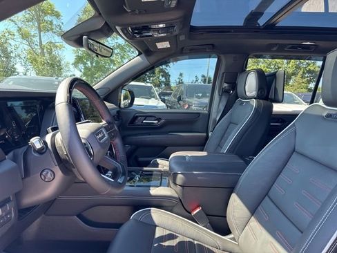 New 2026 GMC Yukon AT4 Ultimate w/ LPO, Floor Liner Package AWD/4WD image 30