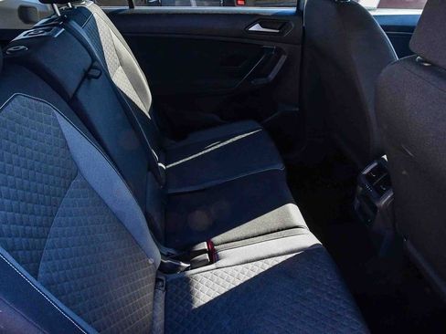 Used 2021 Volkswagen Tiguan S image 19