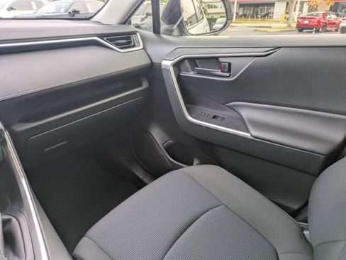 Used 2025 Toyota RAV4 LE AWD/4WD image 17