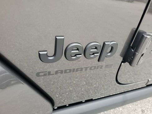 New 2026 Jeep Gladiator Sport image 5