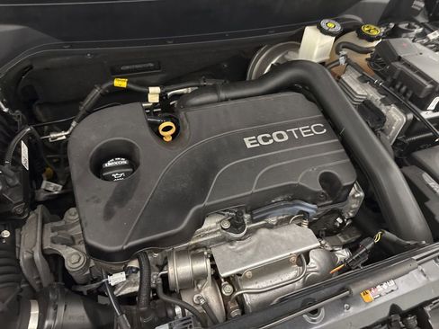 Used 2019 Chevrolet Equinox LT image 41